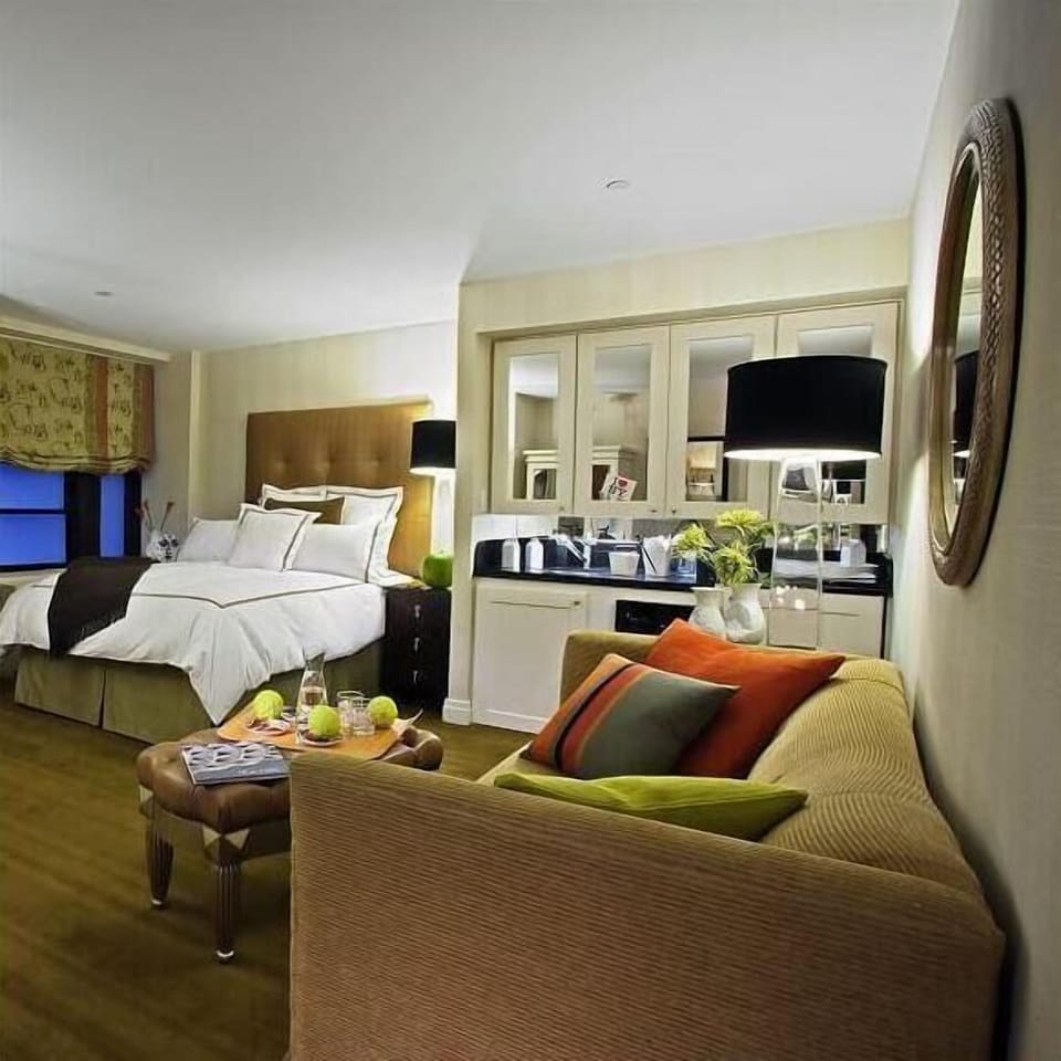 Metropolitan Suite