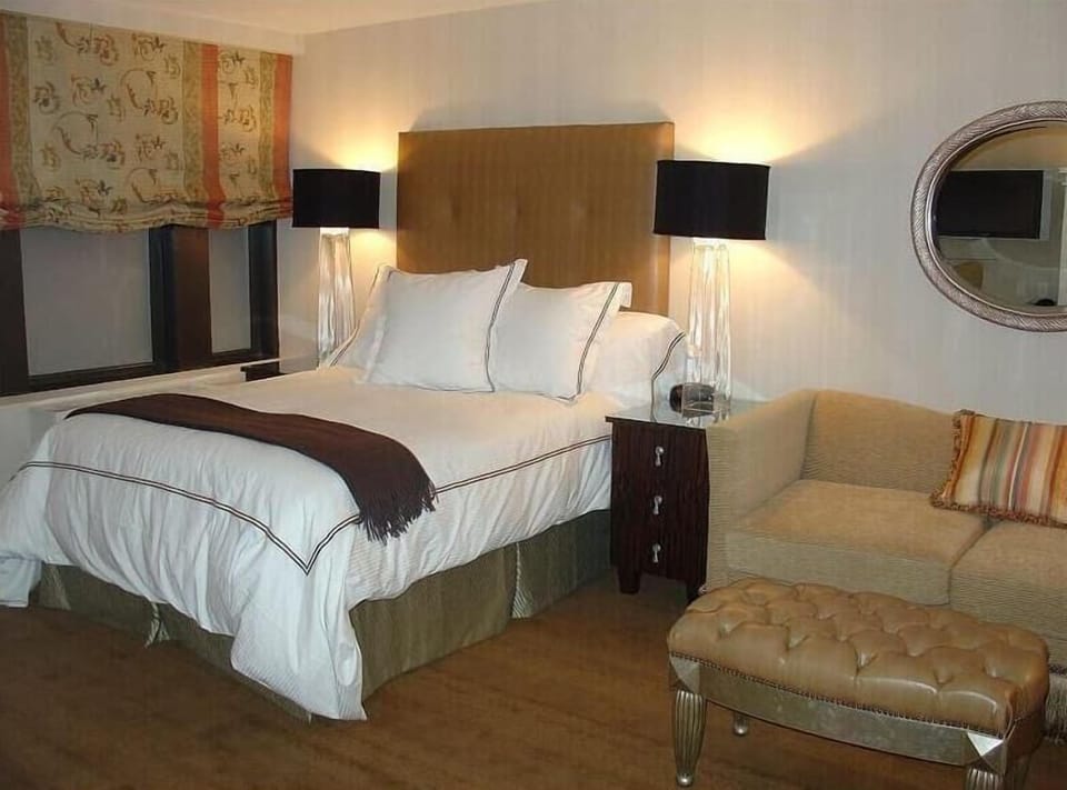 Metropolitan Suite Bedroom