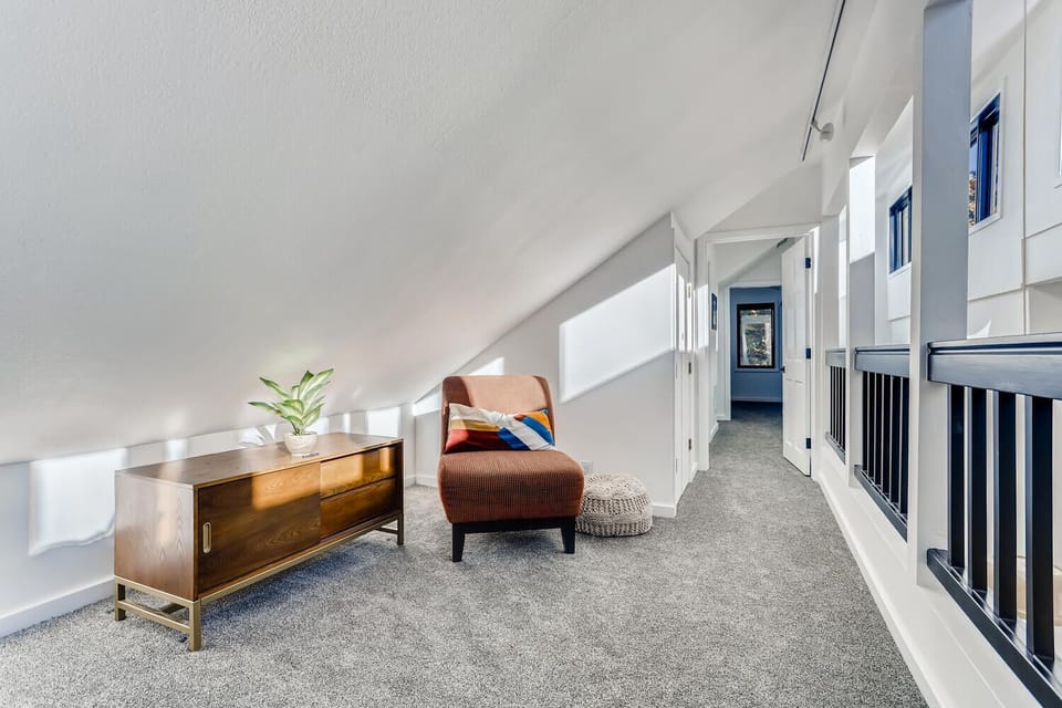Sitting area in upper loft