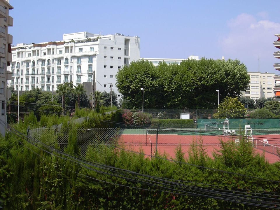 Sport court