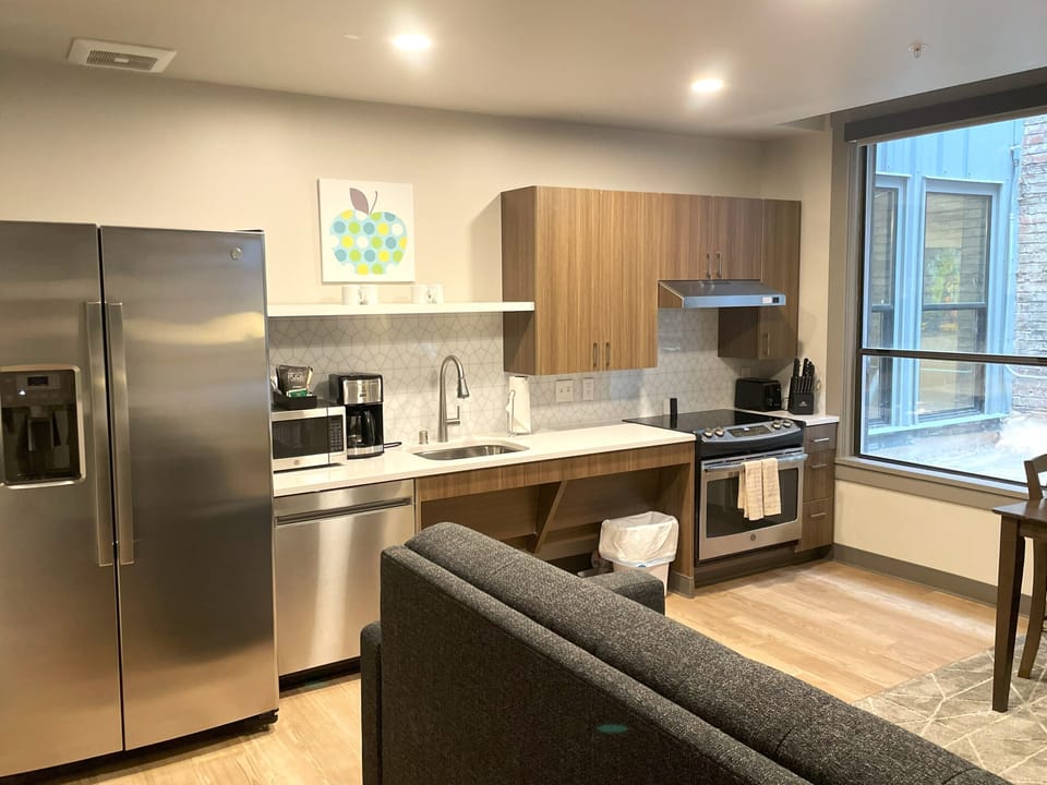 Kitchen in Apt. 208