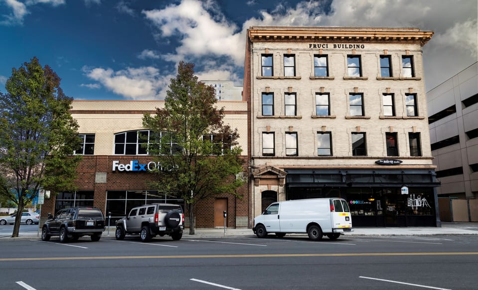 Riverfront Park Travel Apartments Building Exterior