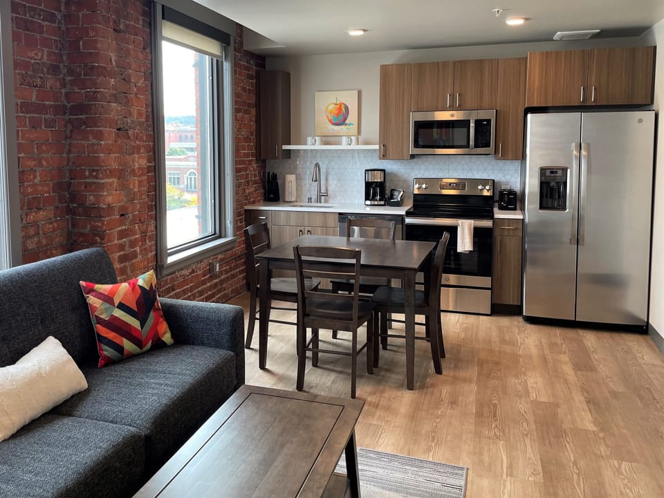 Dining Room | Kitchen