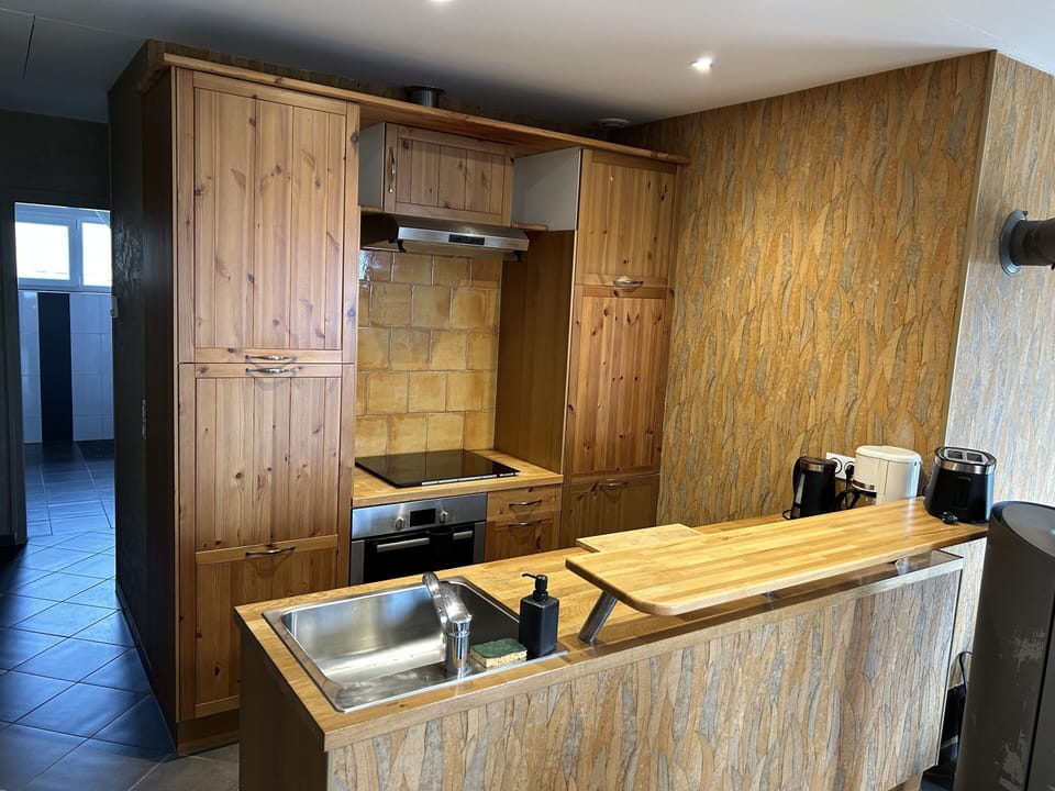 Fully equipped kitchen