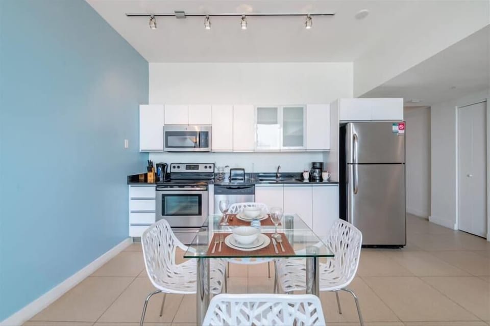 Miami Miami Beach 1 Deluxe Partial Ocean Vi Kitchen