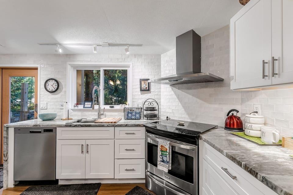 Fully equipped kitchen
