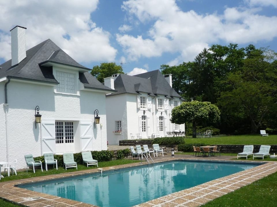 The Loft Apartment is located on the Clos Mirabel Estate