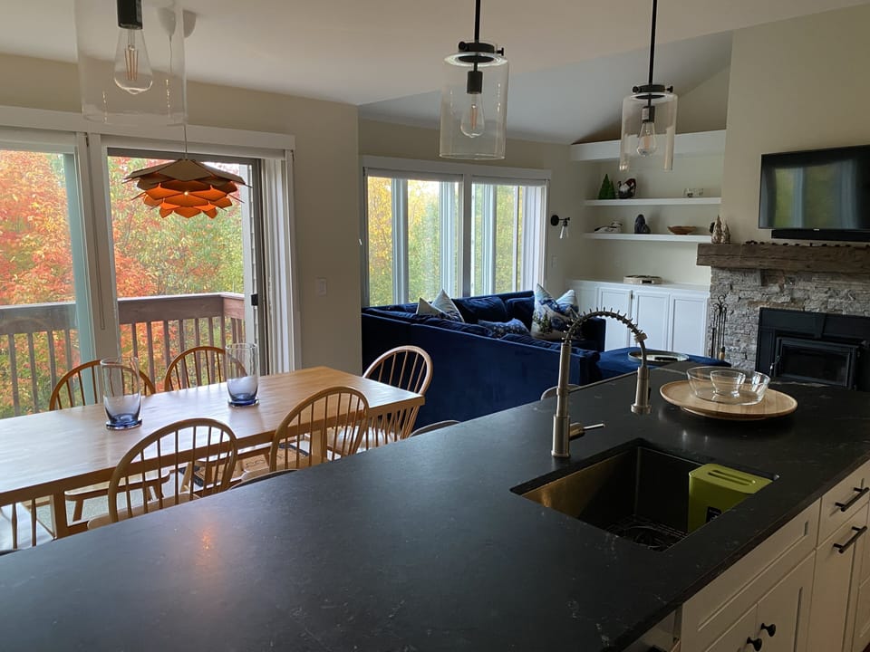 Living Room/Kitchen