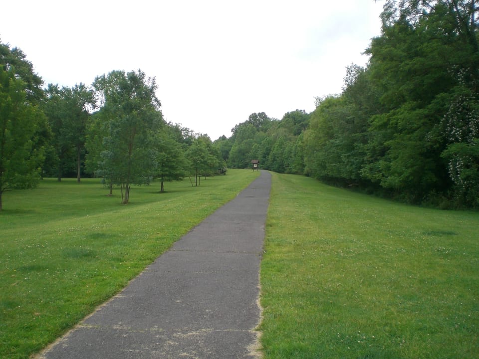 Biking and trails nearby