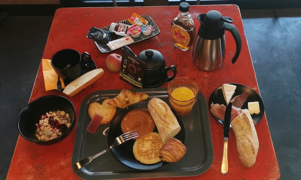 Breakfast meal