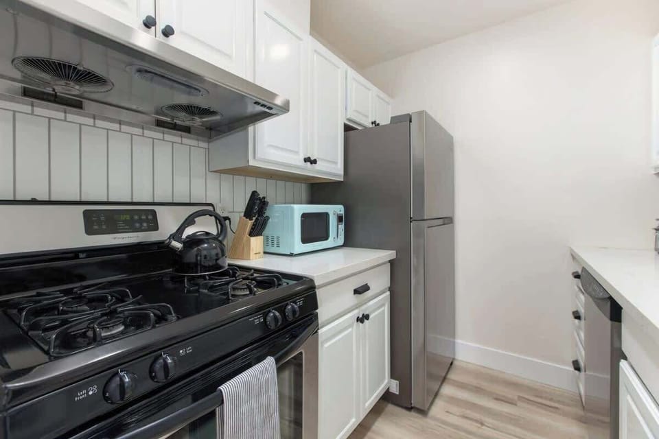 Renovated, designed kitchen with high end appliances