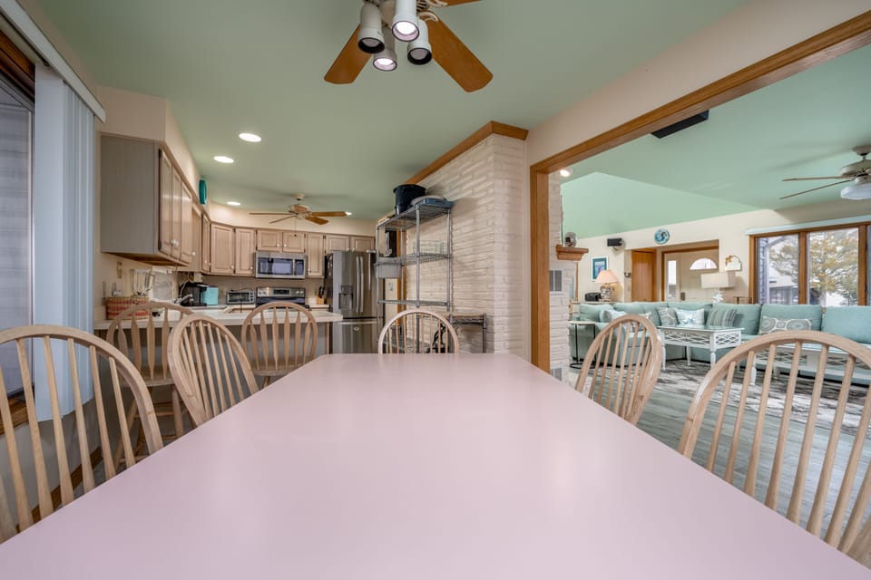 Dining Area into Kitchen