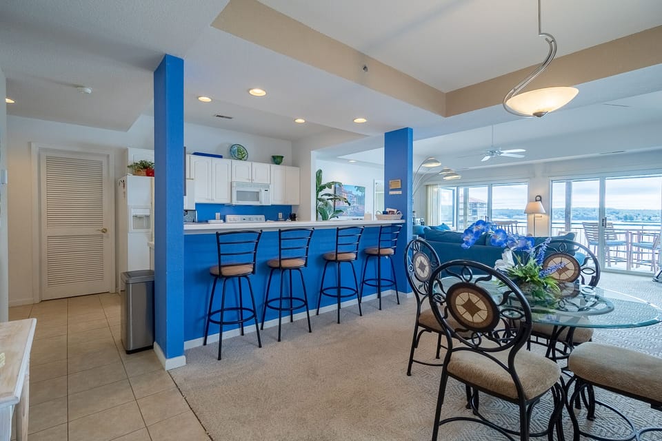 DINING TABLE AND BREAKFAST BAR