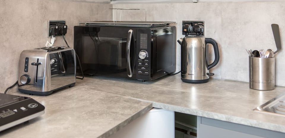 Studio 2 - Dewi Kitchen Appliances