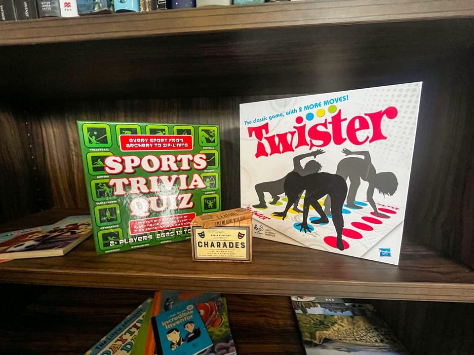 Cottage - family games 
