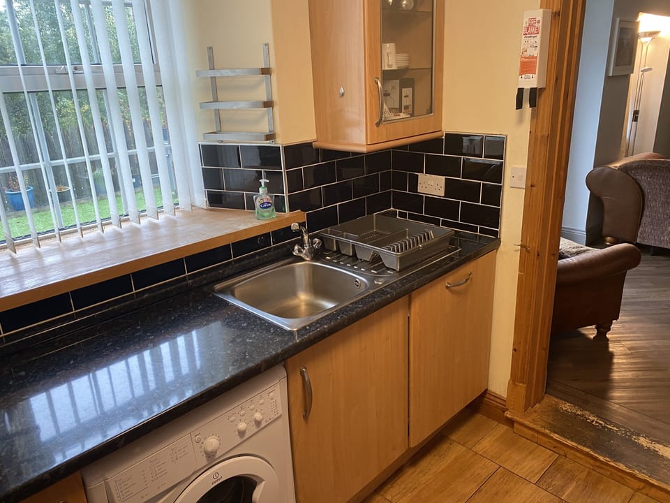 Cottage Private Kitchen