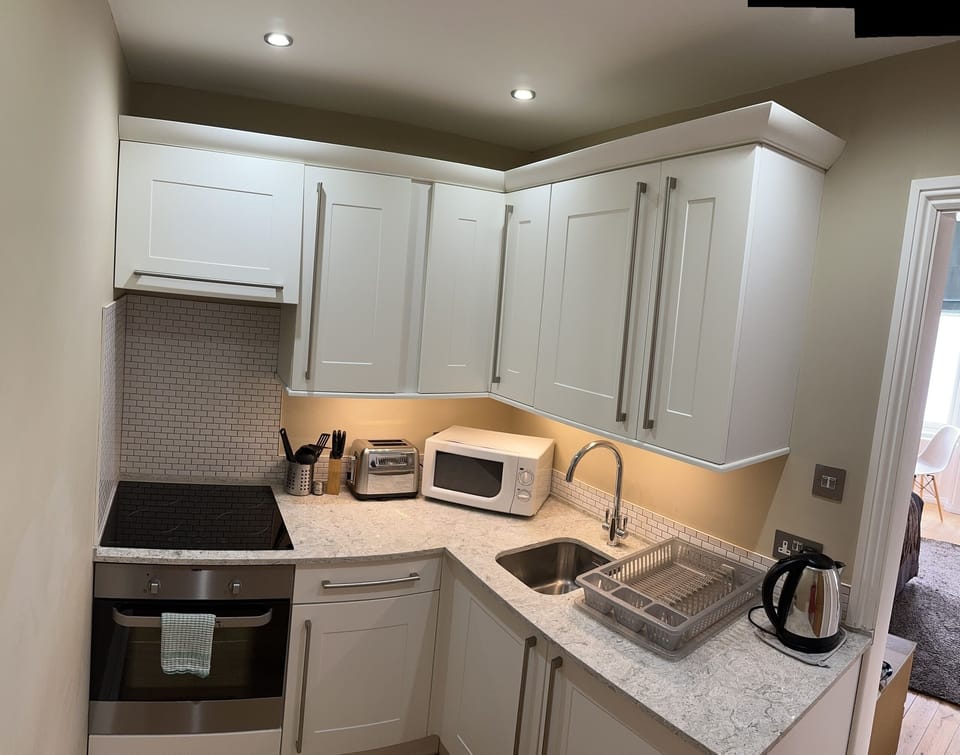 Apt 1