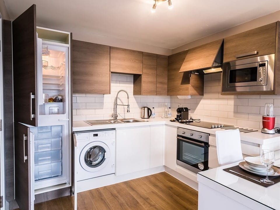 Kitchen Open doors