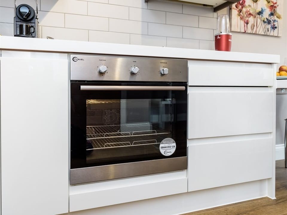 Kitchen Oven