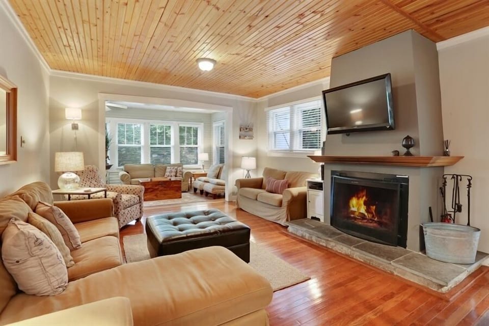 Living Room with Fireplace