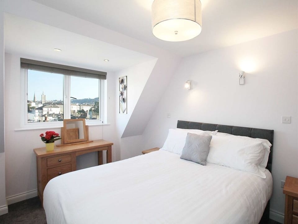 apartment 9, master bedroom