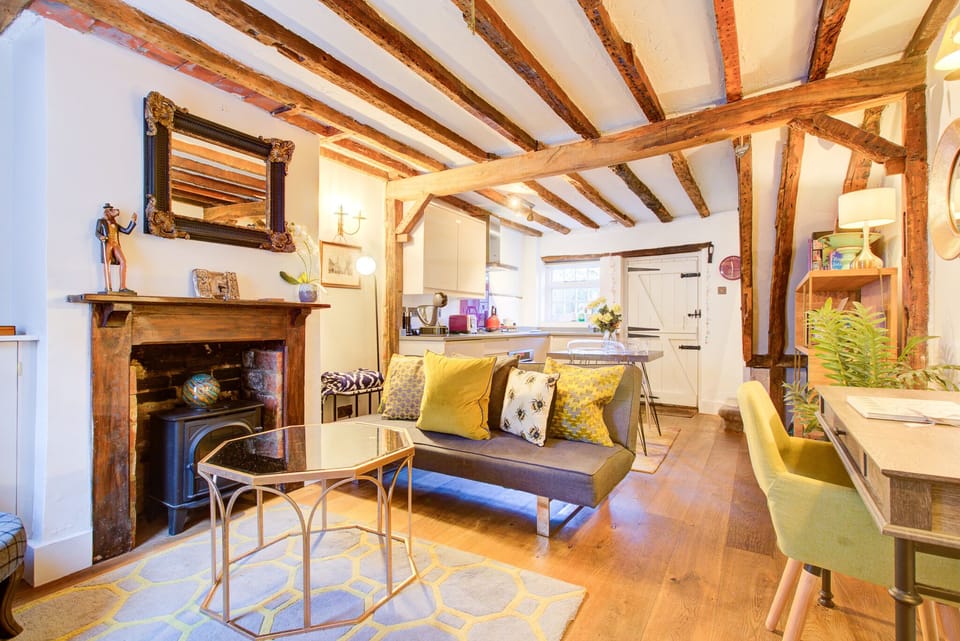 Living Room / Lounge