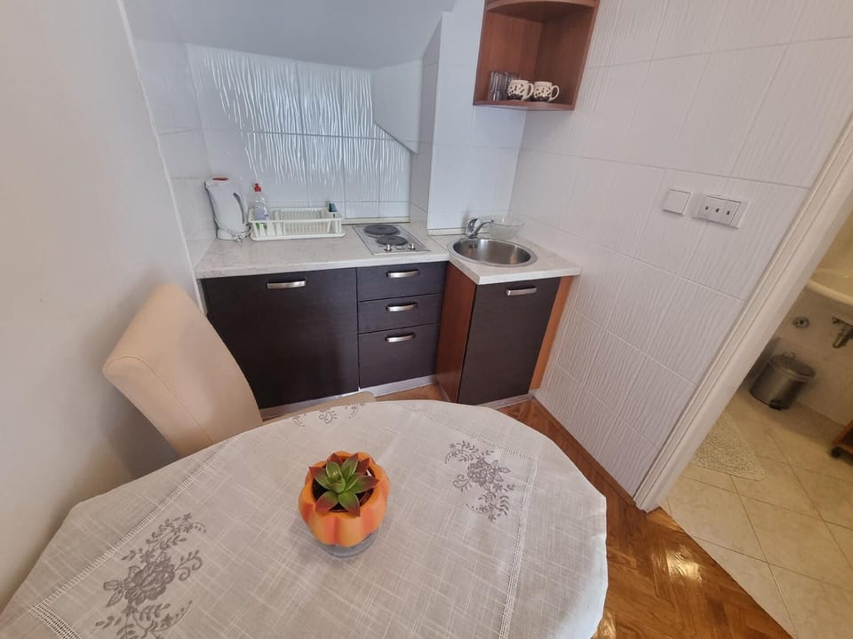 kitchenette