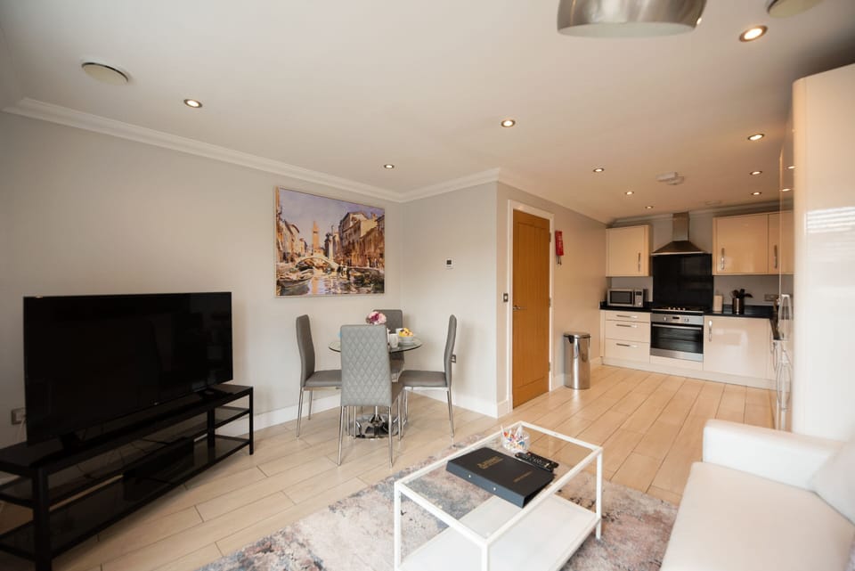 Living/Dining Room/Kitchen