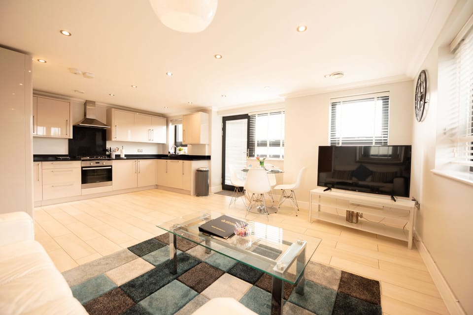 Living/Dining Room/Kitchen