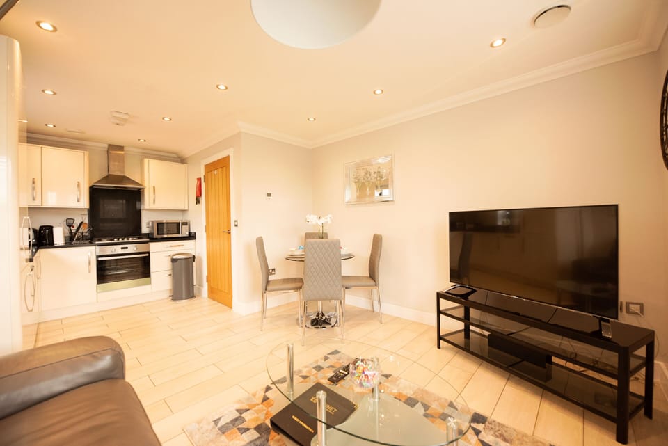 Dining Room/Kitchen