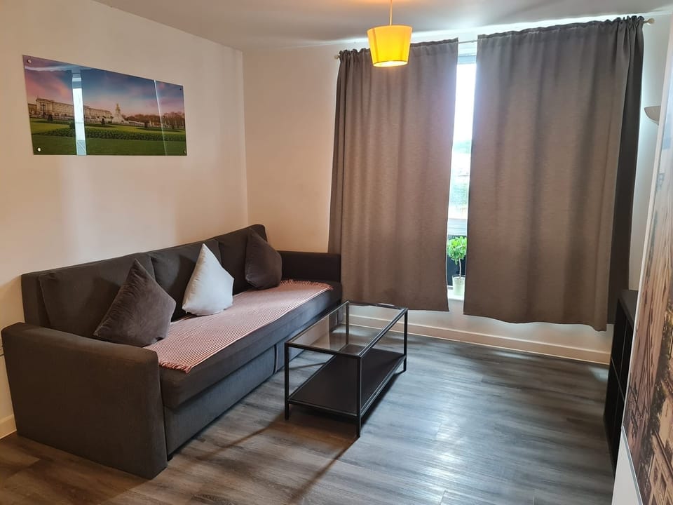Living Room / Lounge
