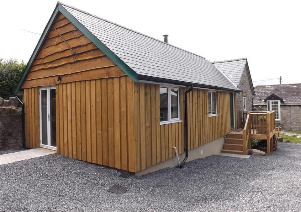 The outside of Apple cottage