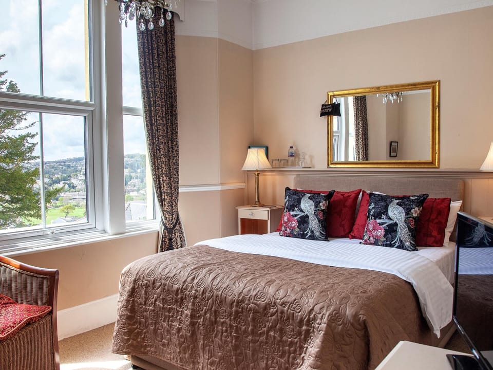 Deluxe King Room