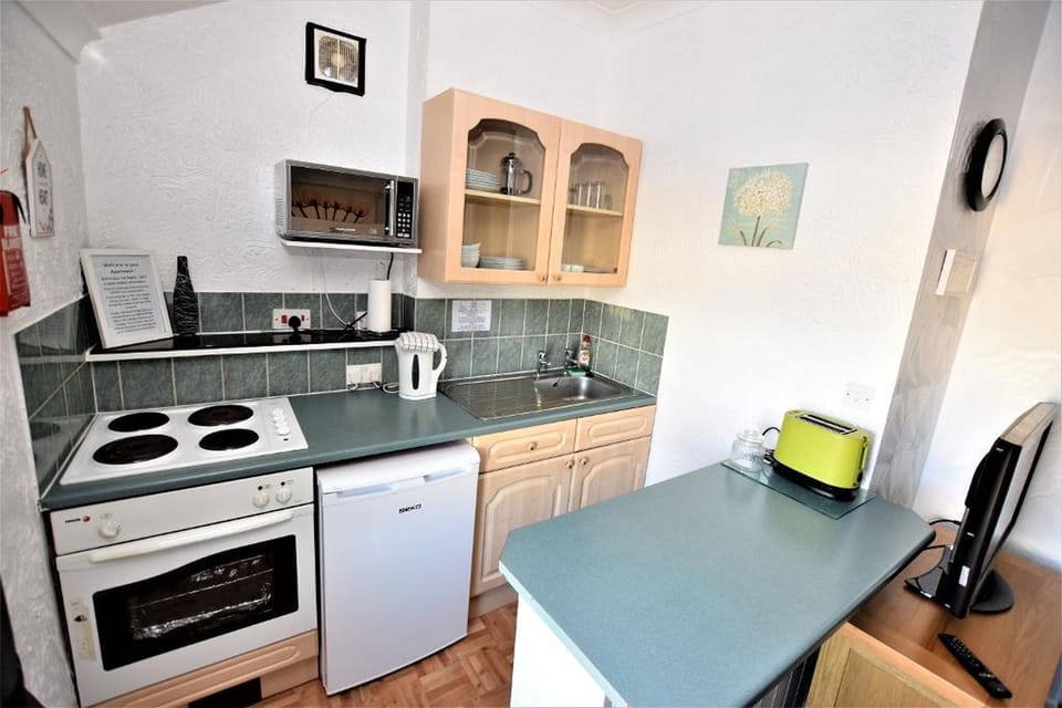 Apartment 4 Kitchen