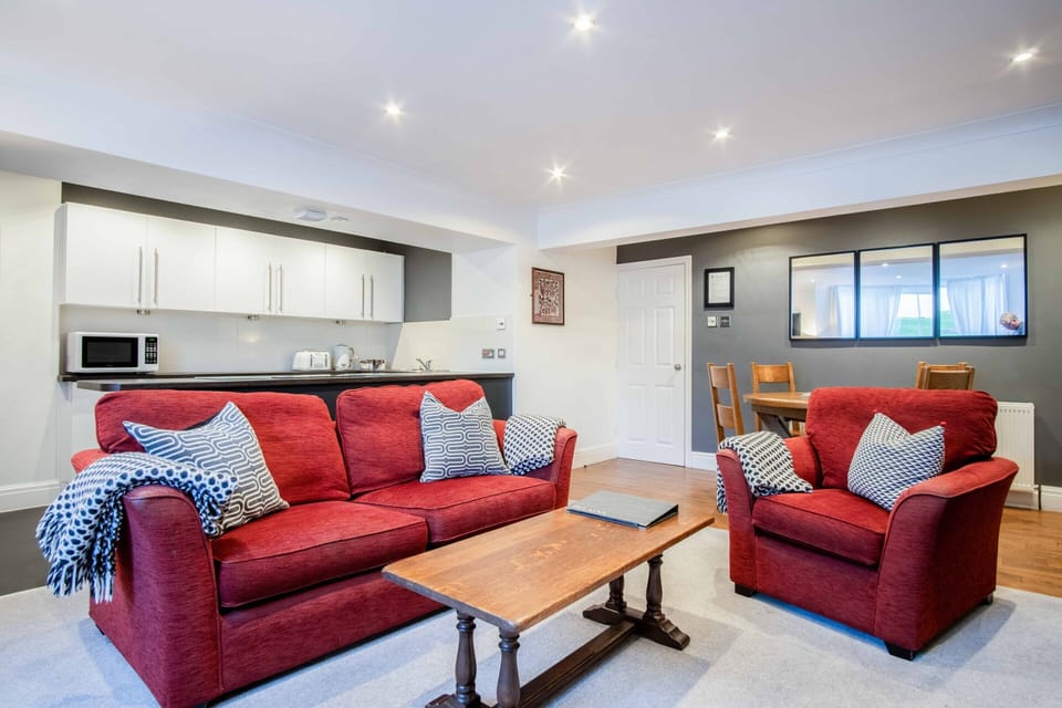 Open Plan Lounge, Kitchen and Dining Area