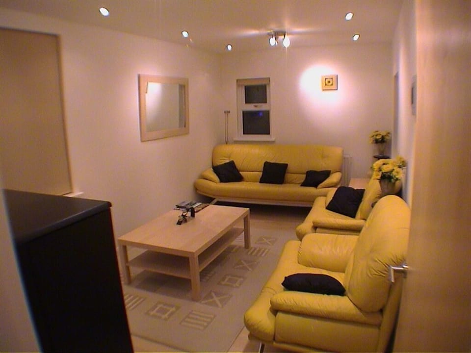 Brooklands Lounge