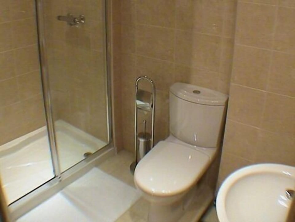 Brooklands Bathroom
