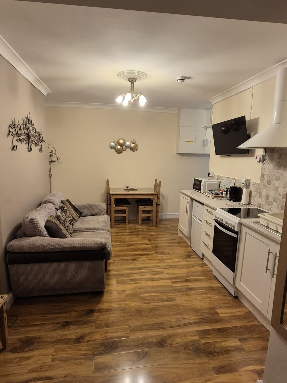 Flat 1 Living  and Kitchen Area