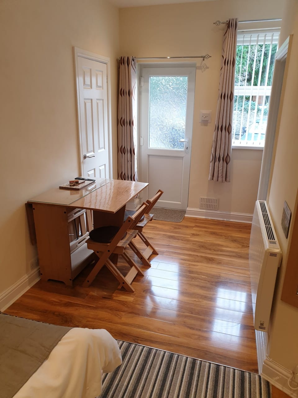 Flat 2 Dining Area