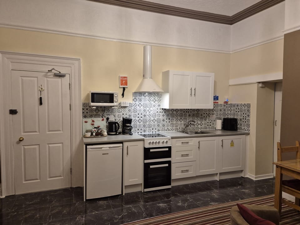 Flat 3 KItchen