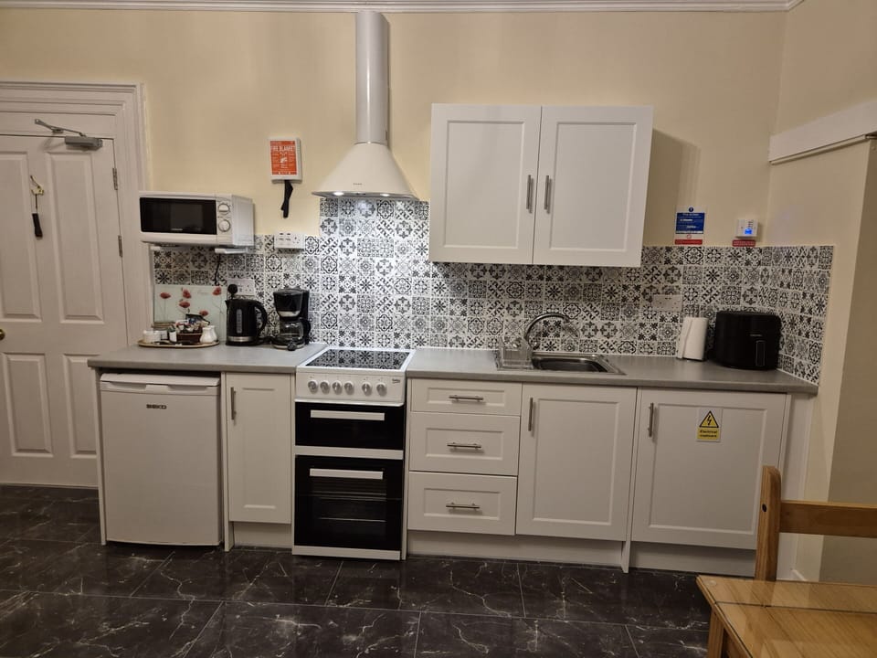 Flat 3 Kitchen