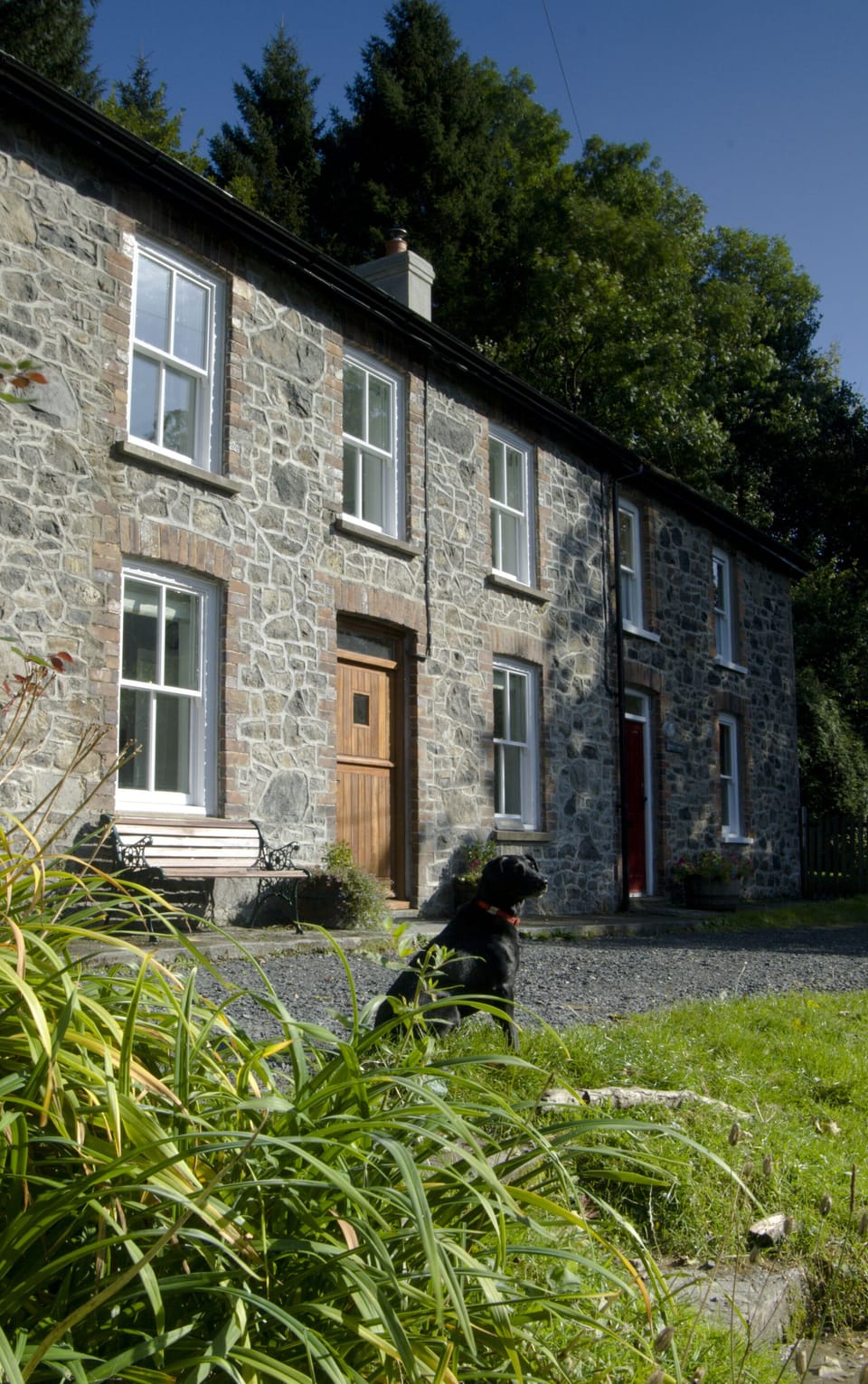 Bronfelin and Troed y Rhiw to the right