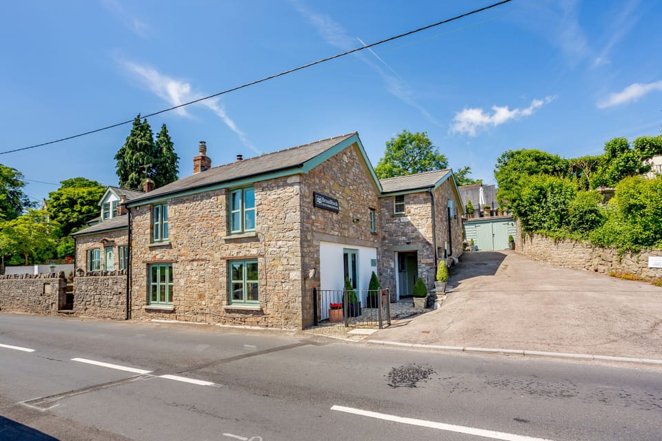 Parking for Clock Cottage