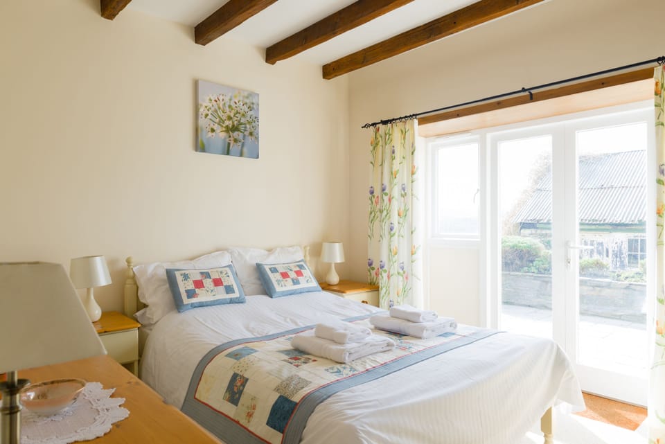 Chy-an-Oula double bedroom