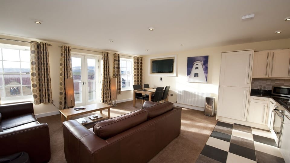 Living Room / Lounge
