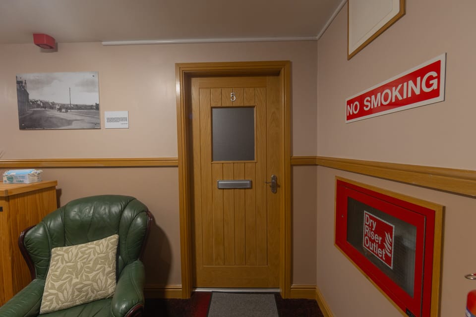 Apartment 5    Floor 1 