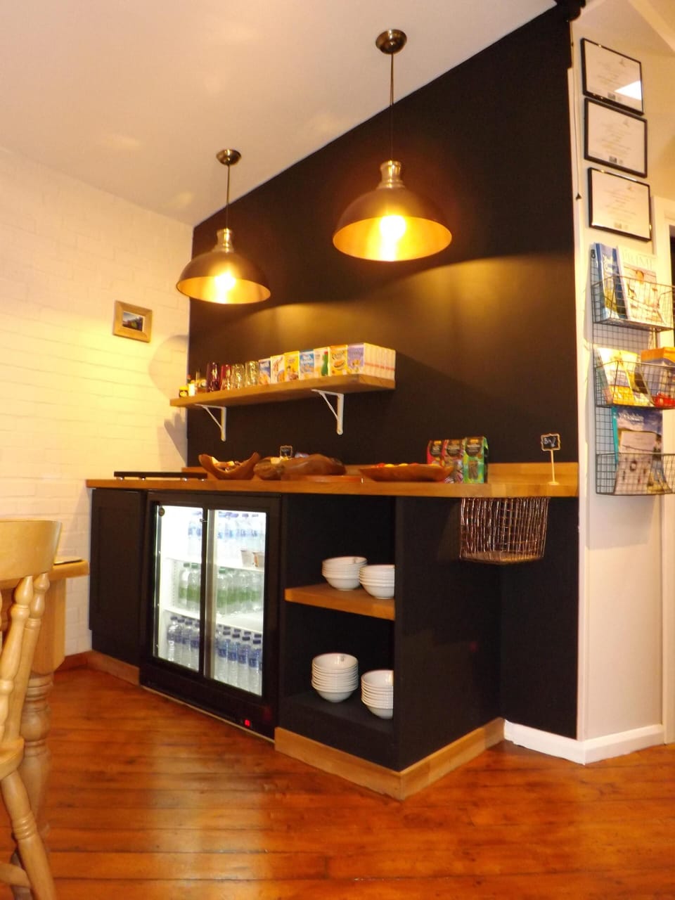 Breakfast bar