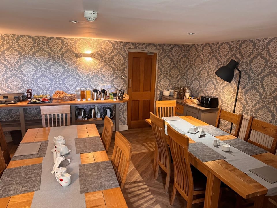 Breakfast room