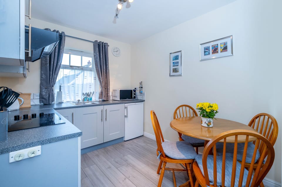 Cuckoo Cottage Kitchen