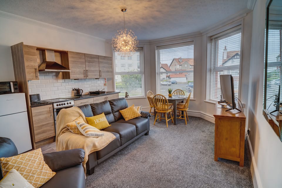 Lounge flat 2